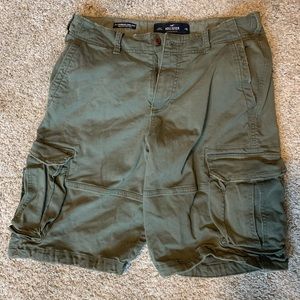 Hollis get Cargo shorts